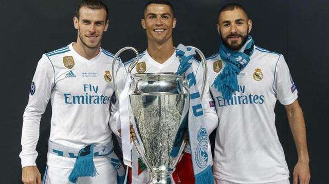 对曼联来说好消息是：姆伯莫和马兹拉维有一个人要先回来了呀！ 灵魂提问，曼联球迷想要谁先回来呢？